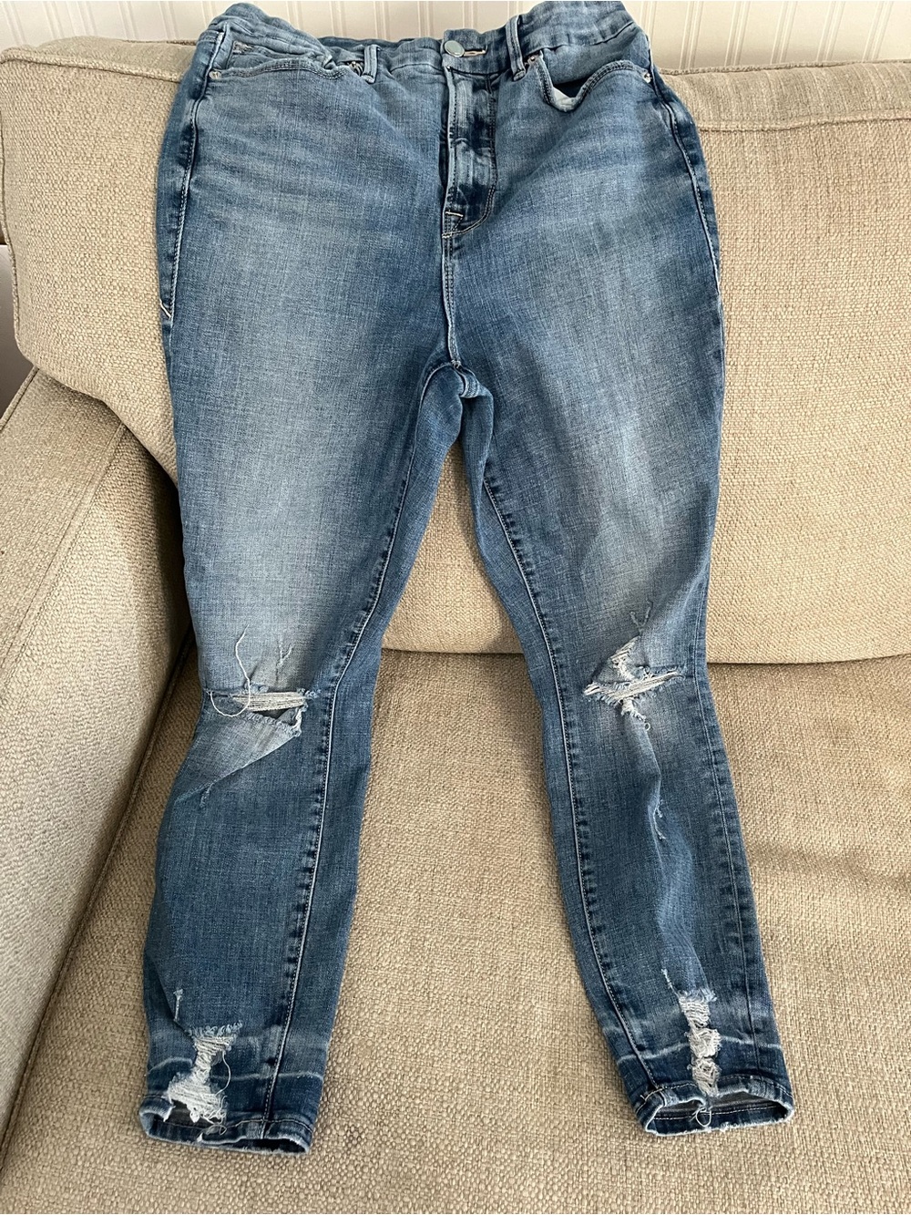 Good American Distressed Blue Skinny Jeans